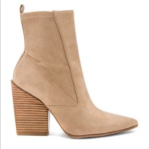 Kendall + Kylie Fallon Boots Nude